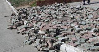 Демонтаж тротуарной плитки Мелеуз, цена от 2904 руб.
